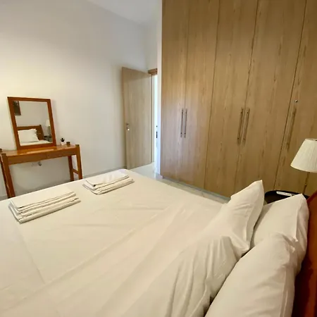 Seaside Two Bedroom Modern Flat In Tourist Area Pafos