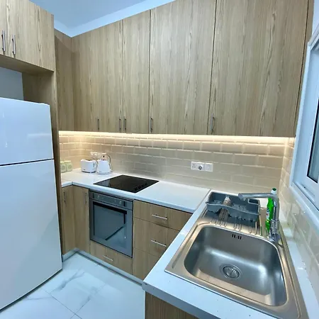 Seaside Two Bedroom Modern Flat In Tourist Area Apartment Paphos