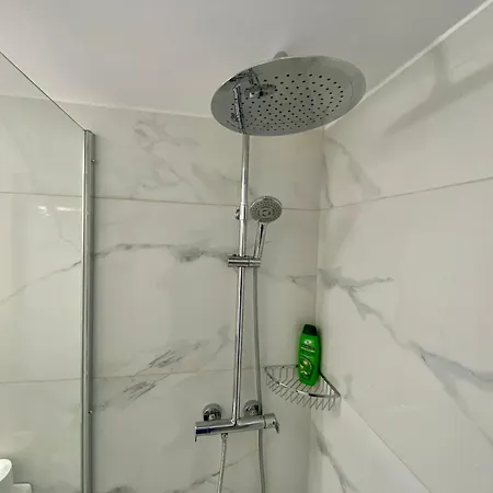 Apartment Seaside Two Bedroom Modern Flat In Tourist Area